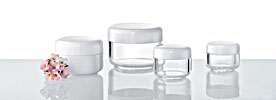 Denna burk heter Donna. Finns i storlekarna 15, 25, 50 och 100 ml. Material PS/SAN