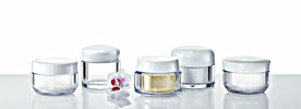 Denna burk heter Kristall. Finns i storlek 50 ml. i 5 olika varianter/designer. Material PS/SAN/PLEXI/PETG